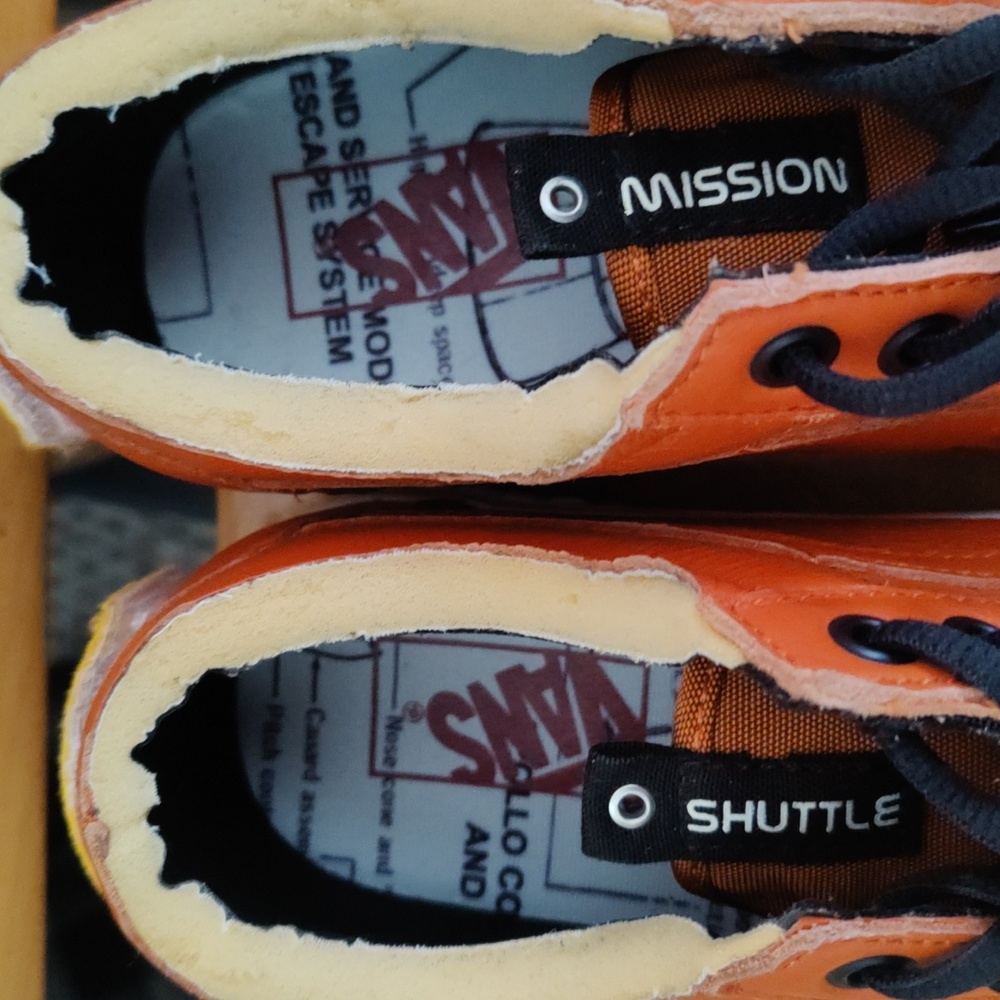 Limited Edition Vans x NASA Firecracker Orange Size 9.5 - Picture 11 of 14